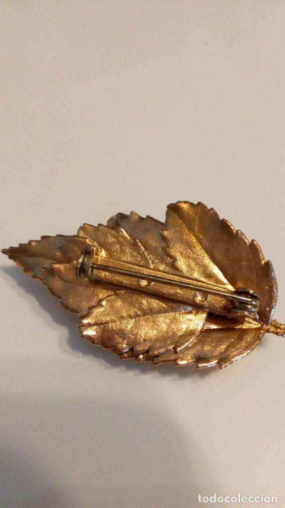 Joyeria: Broche dorado en forma de hoja - Foto 7