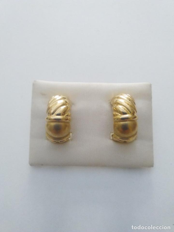 Schmuck: pendientes de medio aro