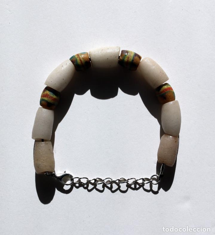 Joalharia: PULSERA REALIZADA CON ANTIGUAS CUENTAS TRIBALES DE VIDRIO FUNDIDO