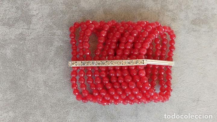 Joyeria: brazalete/&aacute;gata facetada roja - Foto 1
