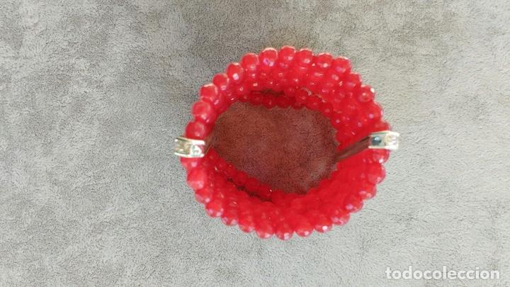 Joyeria: brazalete/&aacute;gata facetada roja - Foto 2