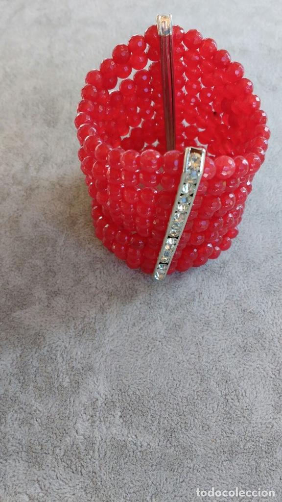 Joyeria: brazalete/&aacute;gata facetada roja - Foto 3