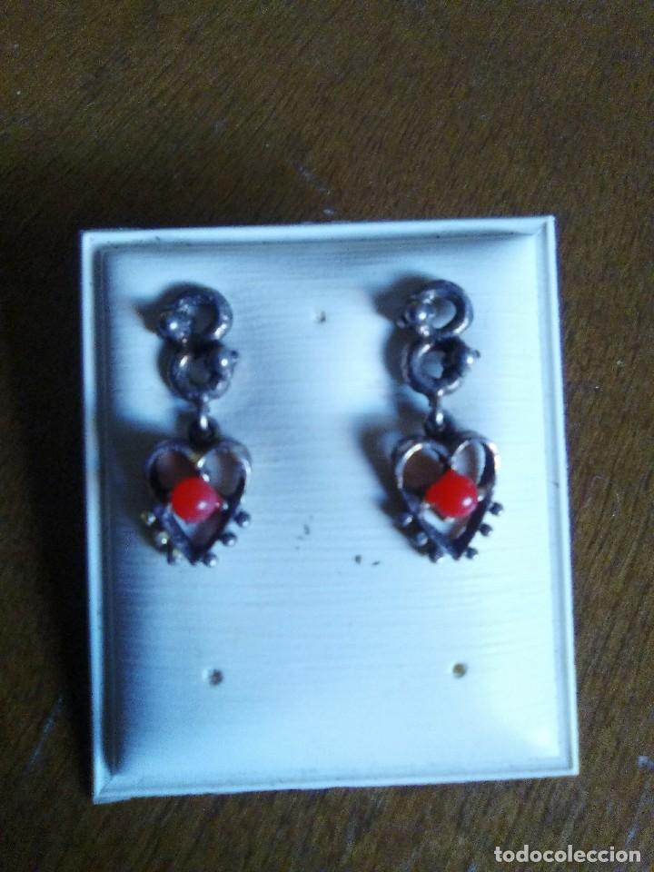 Joyeria: Pareja de pendientes, no se si son de plata. - Foto 1