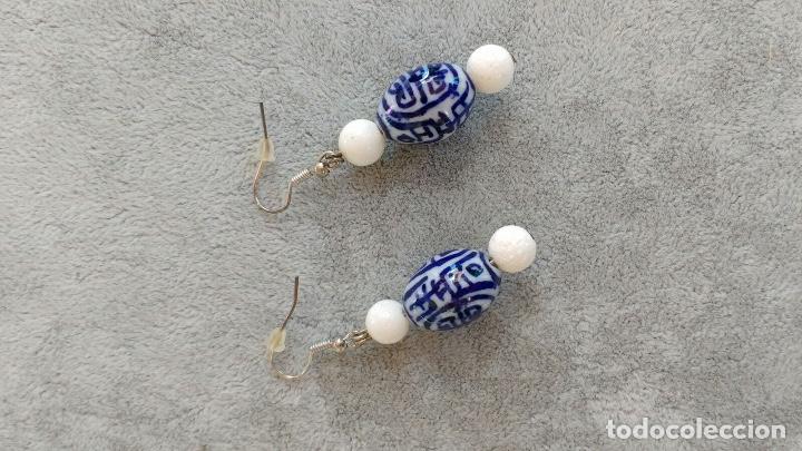 Schmuck: pendientes bola de coral y pieza de porcelana/bisuter&iacute;a