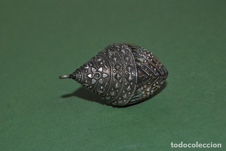 Joyeria: COLGANTE - CONCHA ENGARZADA EN METAL - Foto 4