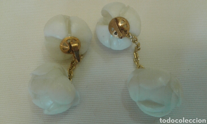 Joyeria: Pendientes vintage flor pl&aacute;stico cadena dorada - Foto 2