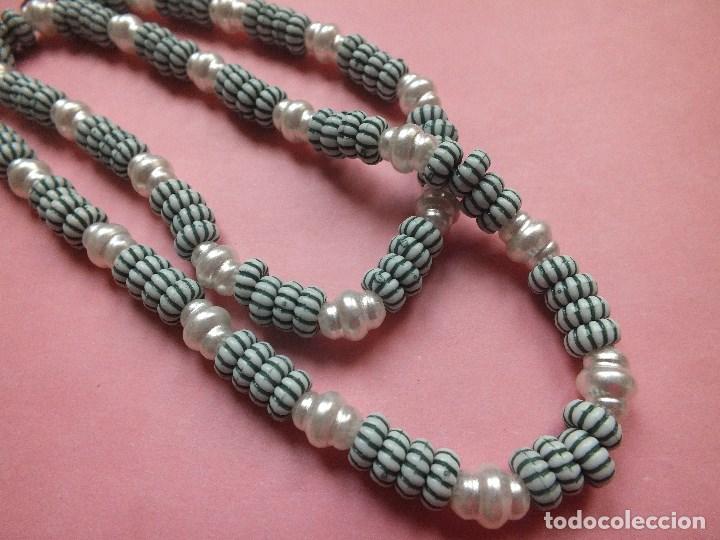 Joyeria: COLLAR DE CUENTAS DE VIDRIO RAYADO Y BOLAS DE PERLAS - Foto 1