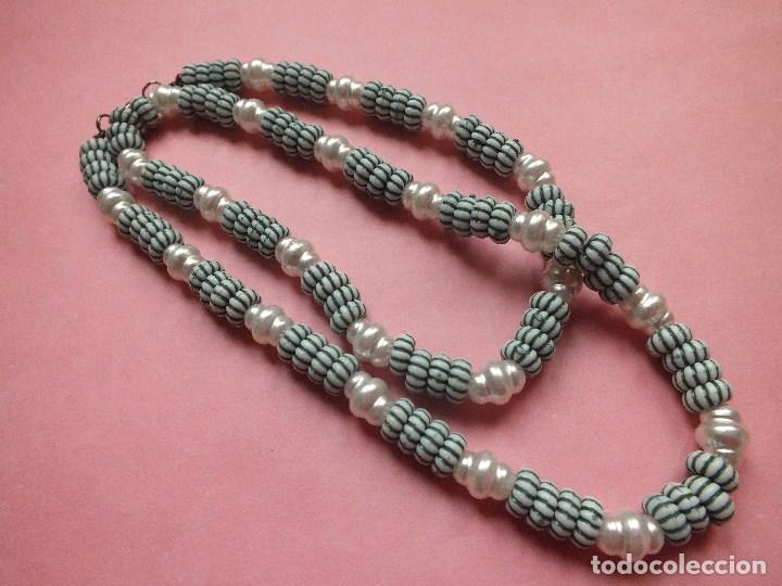 Joyeria: COLLAR DE CUENTAS DE VIDRIO RAYADO Y BOLAS DE PERLAS - Foto 2