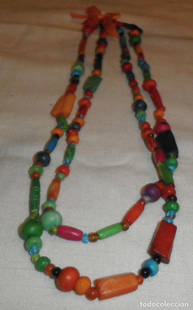 Joalharia: collar doble de madera cierre con un lacito