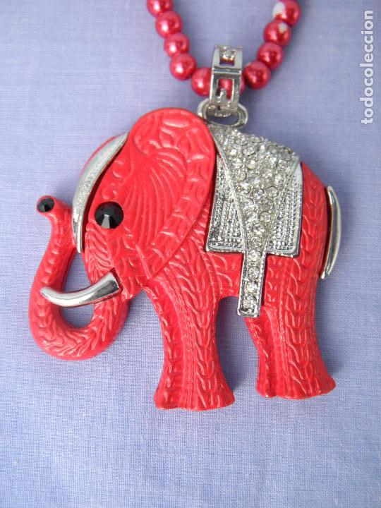 Joyeria: Collar rojo con colgante de elefante - Foto 2