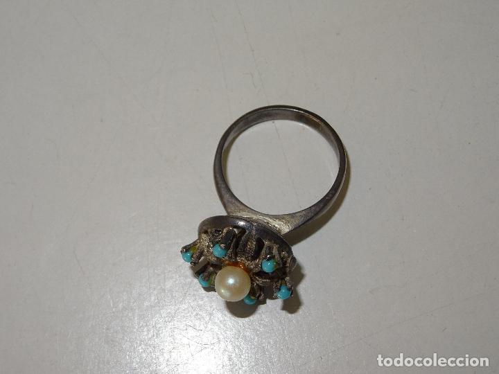 Joyeria: ANTIGUO ANILLO METAL, SIMIL TURQUESAS Y PERLA - Foto 3