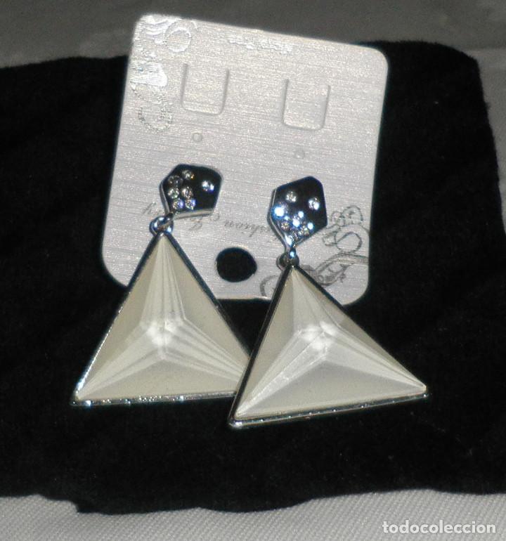 Joyeria: pendientes fantasia con figura geometrica nuevos