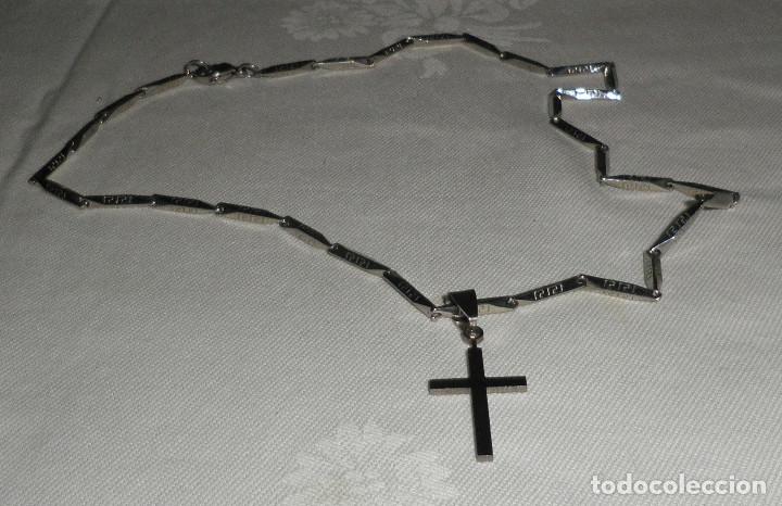 Schmuck: cadena plateada con cruz rodiada nueva
