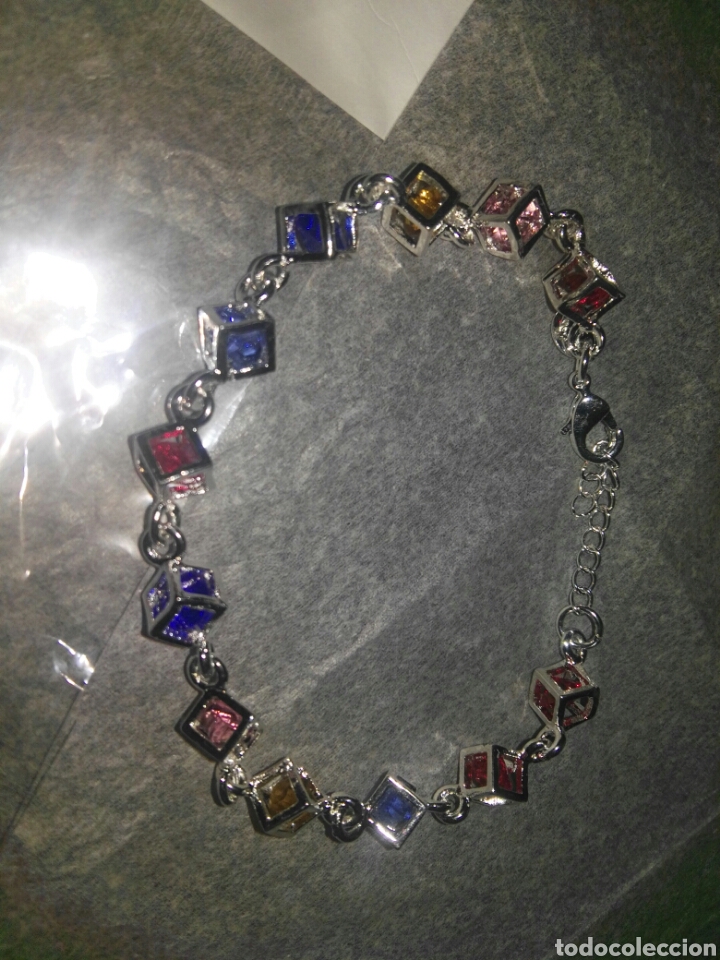 Joyeria: MONISIMA Y ORIGINAL PULSERA PLATEADA SELLO 925 POSIBLE CHAPADO 1PLATA DE CUBOS CON CRISTAL DE COLOR.