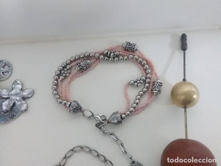 Joyeria: 4 pulseras 3 pendientes 1broche. 24 - Foto 5