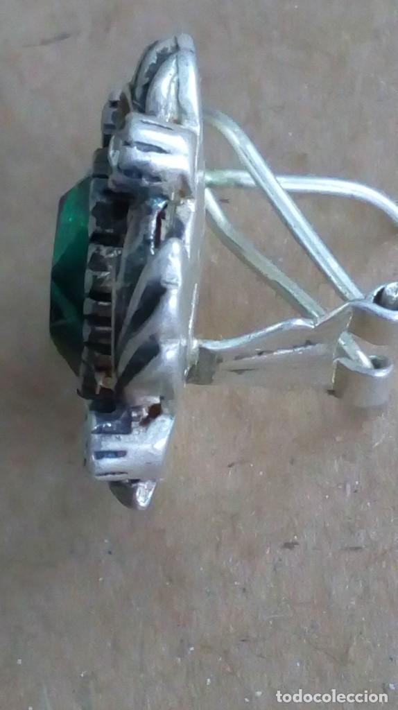 Joyeria: Un pendiente y un anillo de plata y s&iacute;mil esmeralda - Foto 2