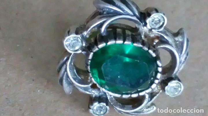 Joyeria: Un pendiente y un anillo de plata y s&iacute;mil esmeralda - Foto 4