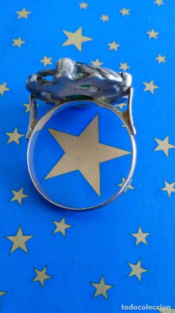 Joyeria: Un pendiente y un anillo de plata y s&iacute;mil esmeralda - Foto 12