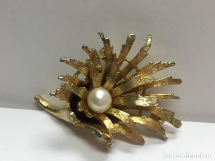 Joyeria: Broche dorado con perla MARCA CAPRI/B22 - Foto 1