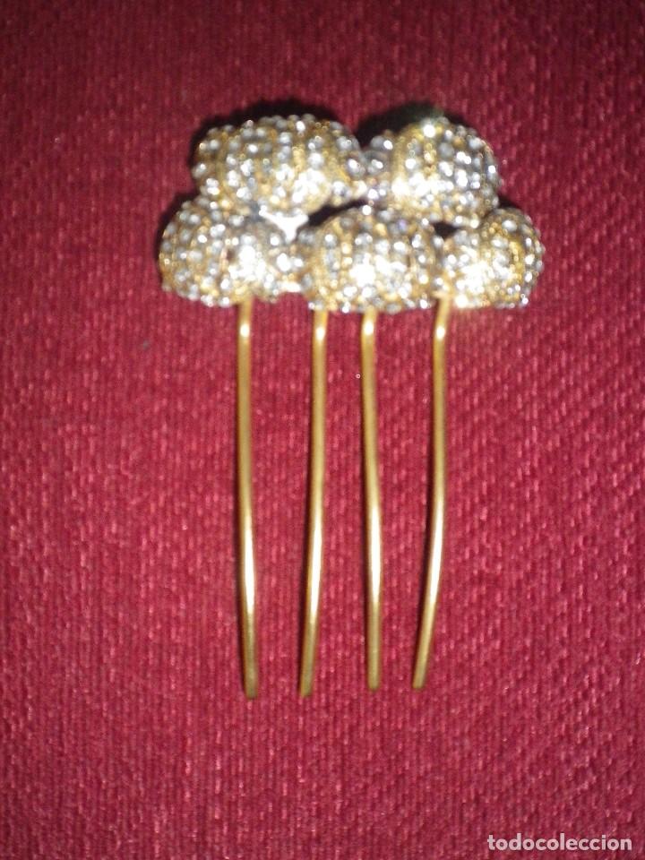 Schmuck: PEINA DORADA DE NOVIA MARCA LUCHI CABRERA SEVILLA