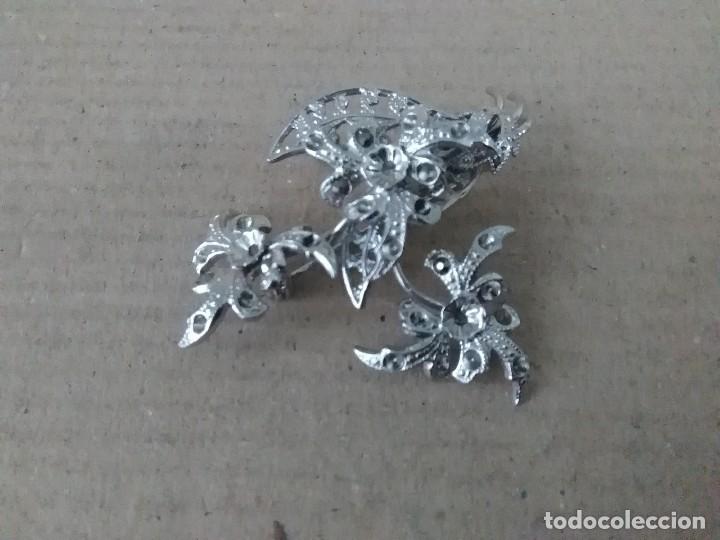 Joyeria: 2 collares 1 pendientes 1 broche. 34 - Foto 5