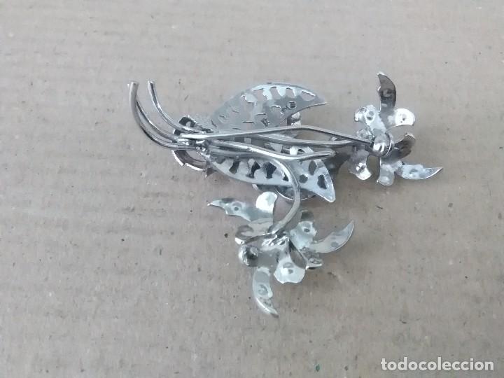 Joyeria: 2 collares 1 pendientes 1 broche. 34 - Foto 6