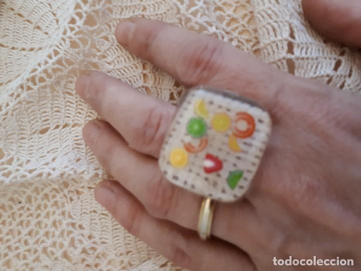 Joaillerie: Anillos ajustables resina artesanales