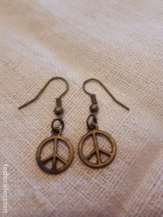 Joaillerie: Pendientes s&iacute;mbolo paz dorado antiguo