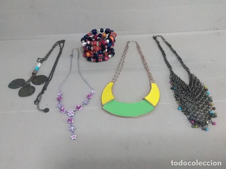 Joyeria: 4 collares y pulsera. 48 - Foto 1