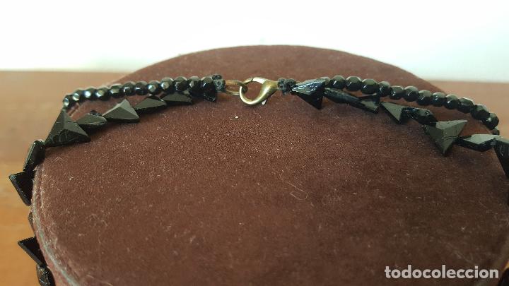 Joyeria: Precioso collar asim&eacute;trico en negro. - Foto 3