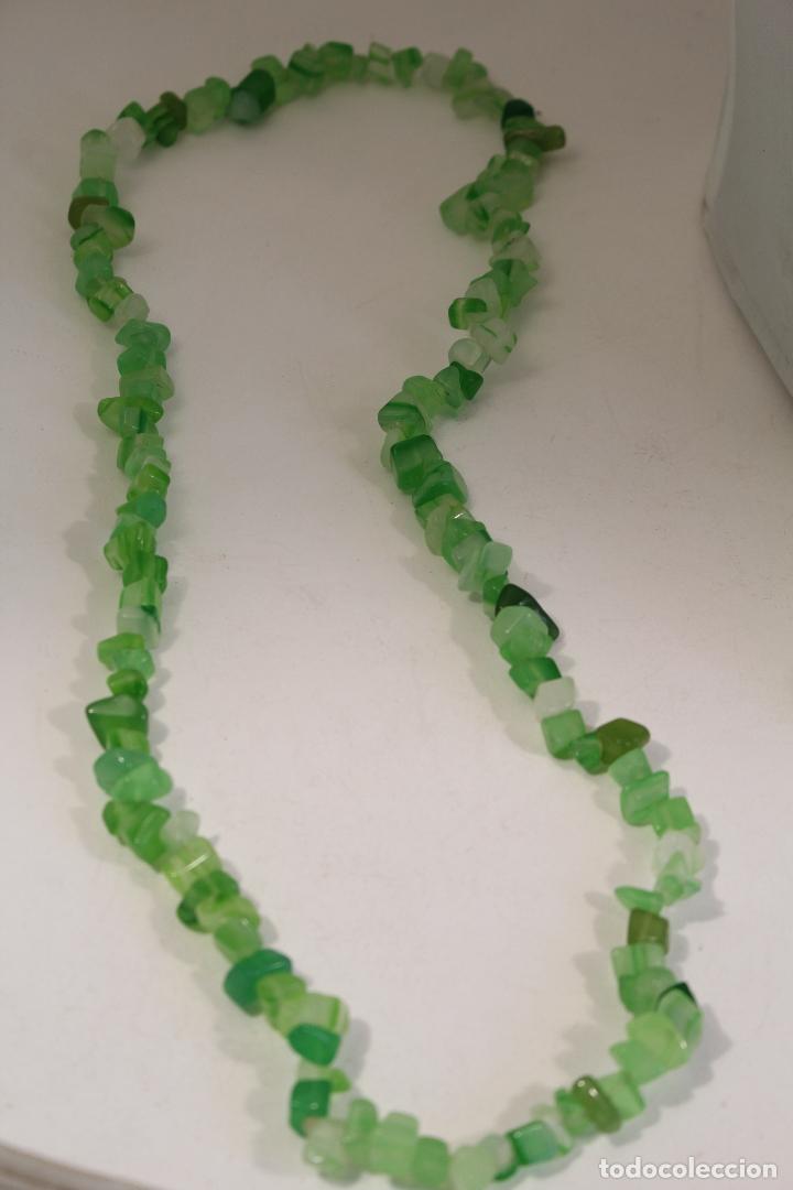 Joyeria: collar con piedras verdes - Foto 2