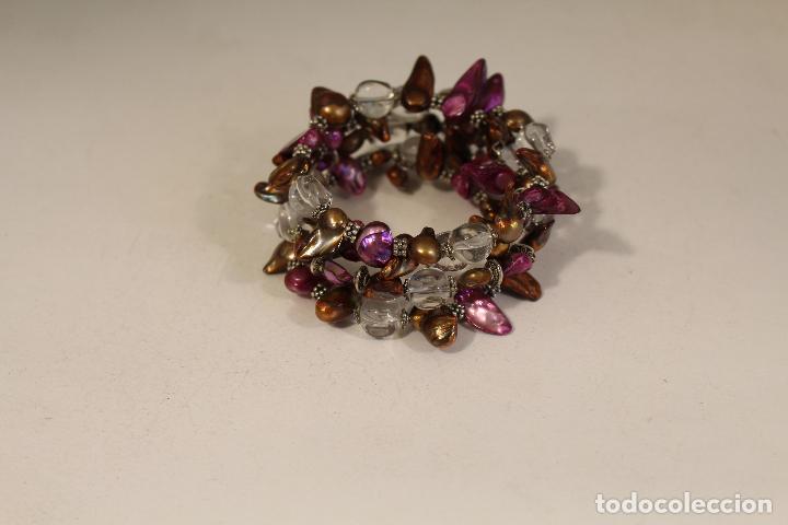 Joyeria: pulsera de nacar lila y cristales - Foto 1