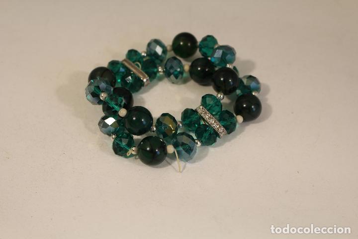 Joyeria: pulsera de piedras naturales y cristales azules
