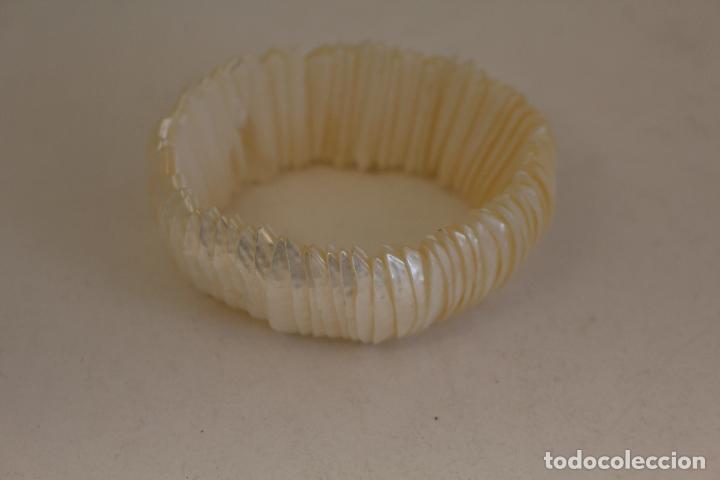 Joyeria: pulsera elastica con barras de nacar - Foto 3