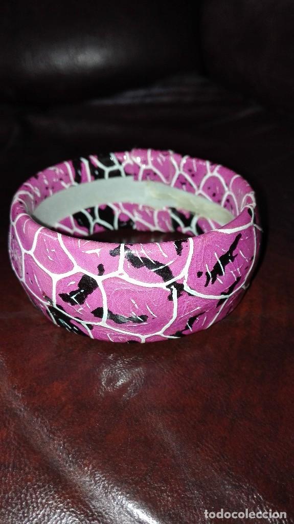 Joyeria: Pulsera de cart&oacute;n forrada de pl&aacute;stico. - Foto 1