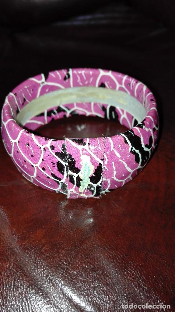 Joyeria: Pulsera de cart&oacute;n forrada de pl&aacute;stico. - Foto 2