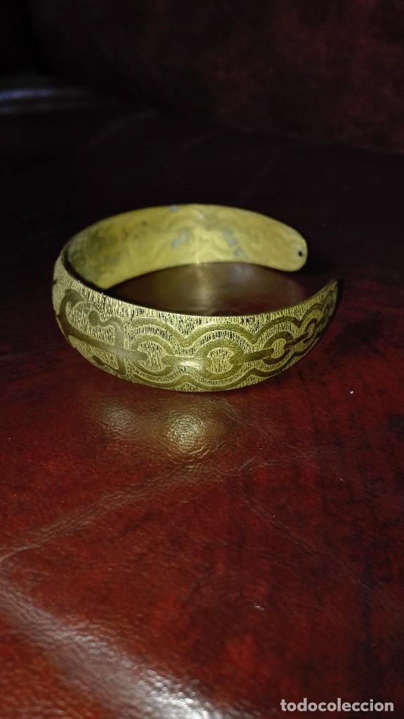 Joyeria: Pulsera con timon y ancla de metal. - Foto 2