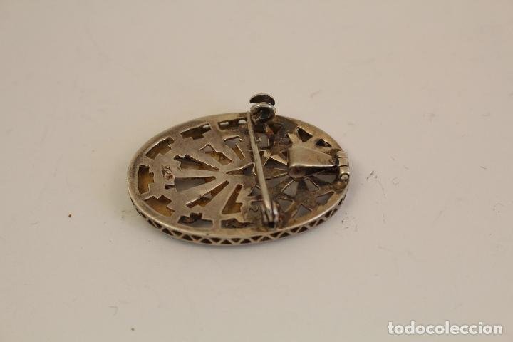 Joyeria: colgante broche con llama en plata de ley - Foto 3