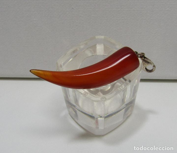 Joyeria: COLGANTE COLMILLO RESINA COLOR &Aacute;MBAR