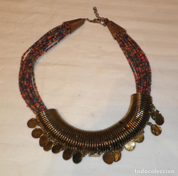 Schmuck: gargantilla piedras de colores y metal con monedas (tipo Zingara)