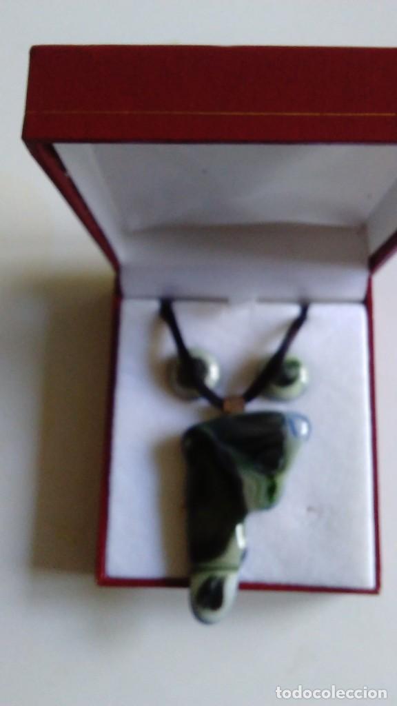 Joyeria: Conjunto de colgante y pendientes de mineral