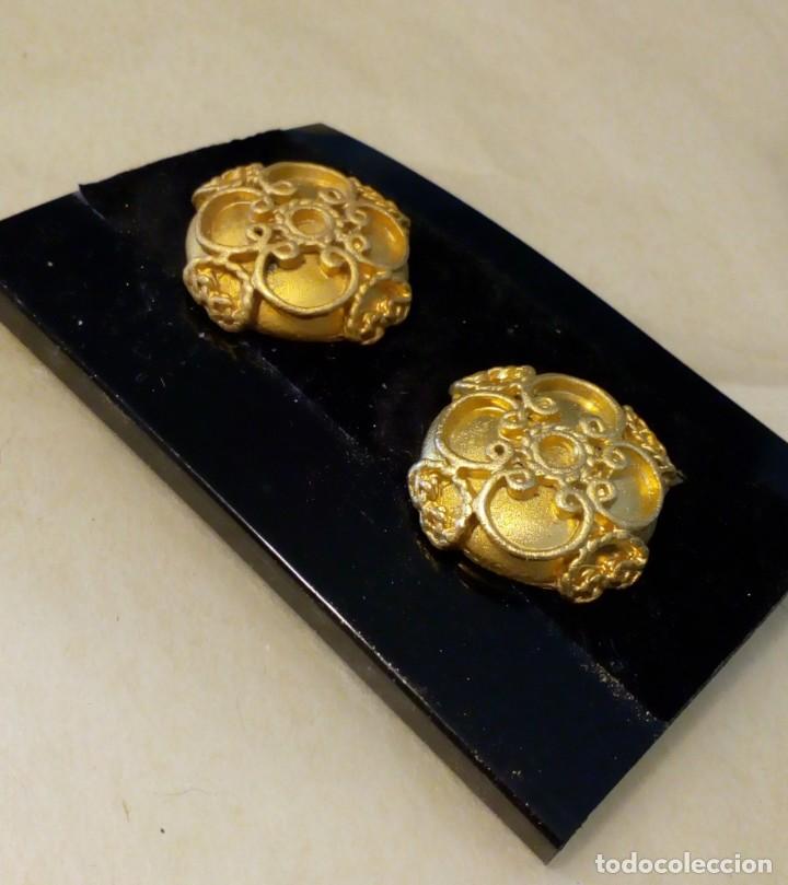 Joyeria: Pendientes dorados &acute;ochenteros&acute; - Foto 1