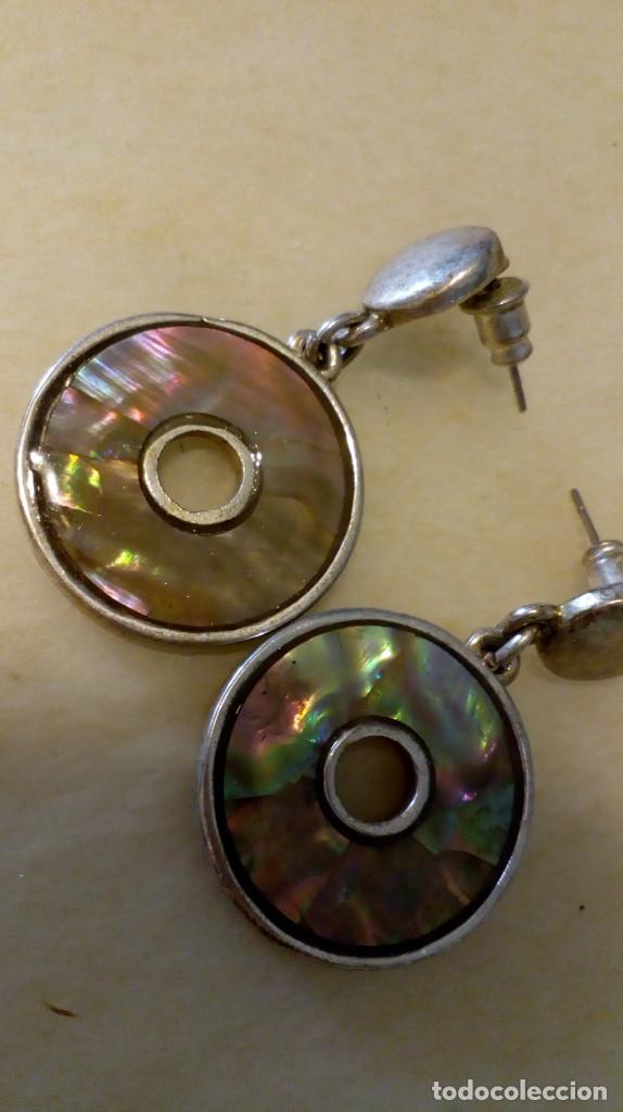 Joyeria: Pendientes plateados y nacarados