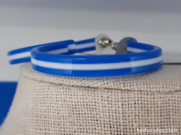 Joyeria: Pendiente Aro Abierto Azul y Blanco - Foto 4