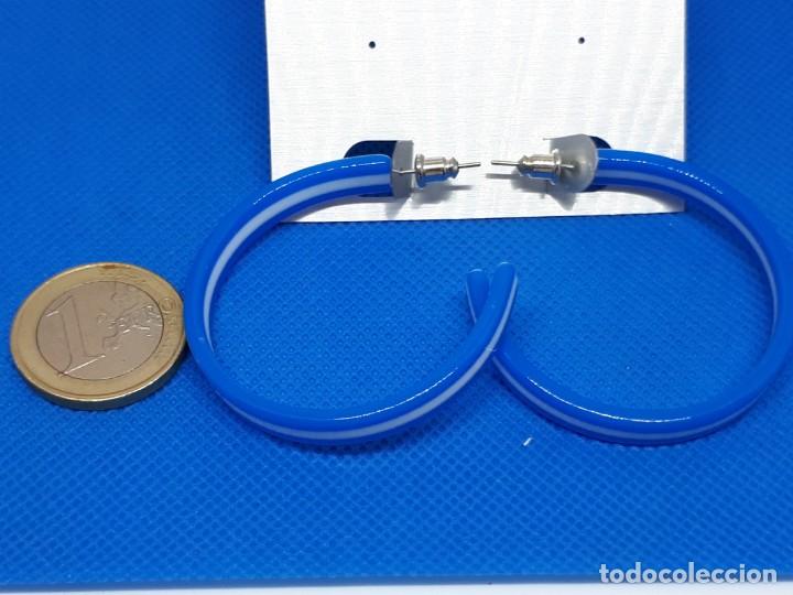 Joyeria: Pendiente Aro Abierto Azul y Blanco - Foto 5