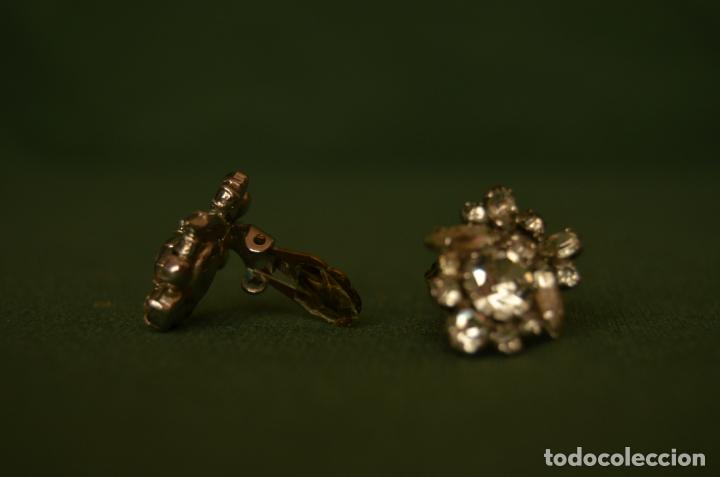 Joyeria: Pendientes clip con detalles brilantes - Foto 3
