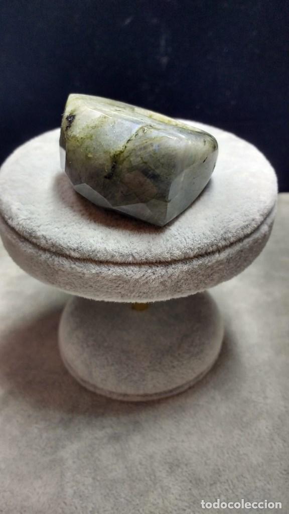 Schmuck: ANILLO DE LABRADORITA.