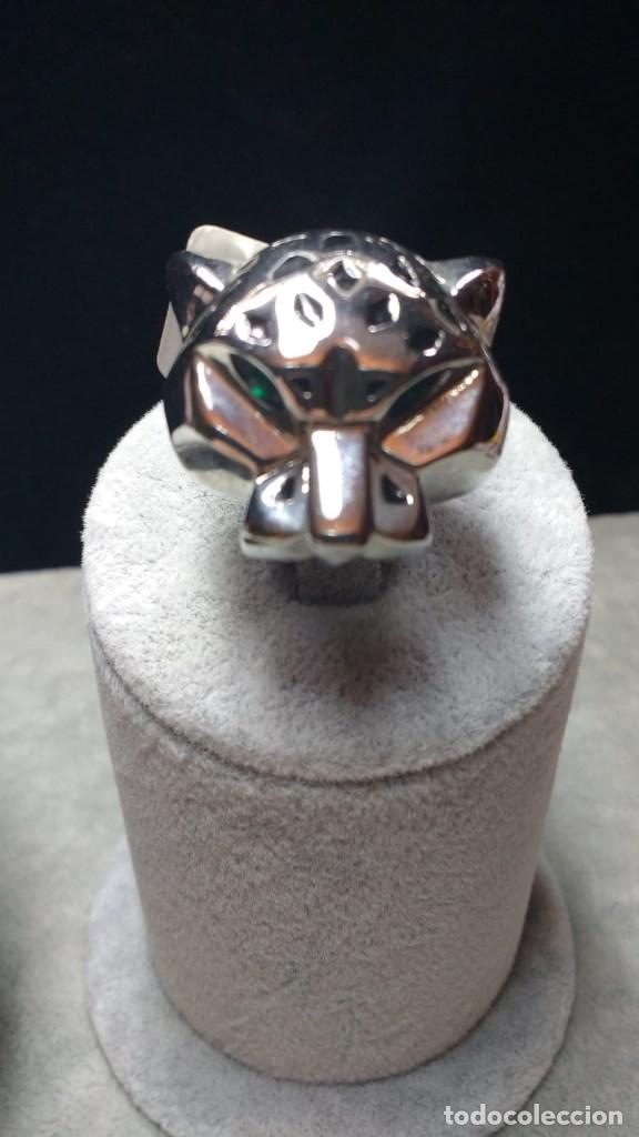 Joaillerie: ANILLO CON FORMA DE PANTERA.