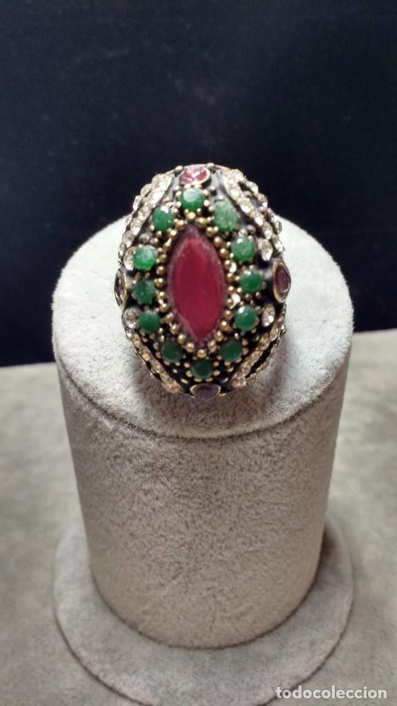 Schmuck: ANILLO ESTILO HIND&Uacute; EN METAL.