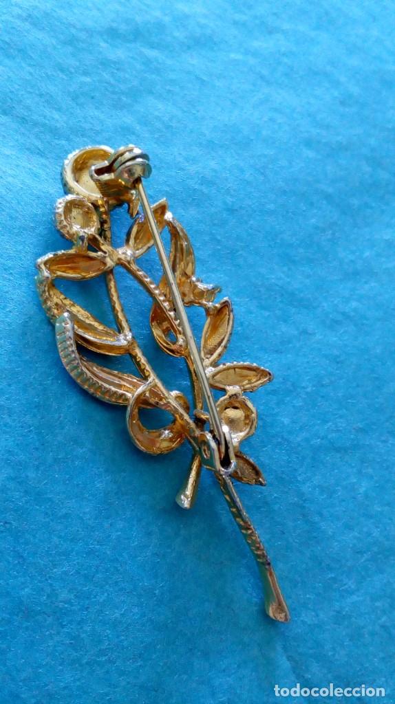 Joyeria: Broche dorado floral - Foto 2